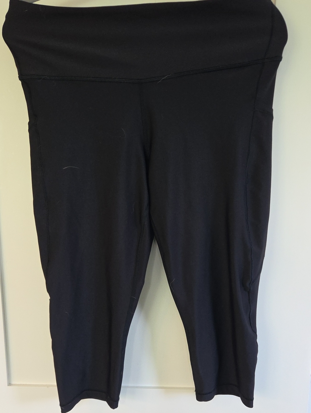 Athleta Black High-Rise Capri Leggings